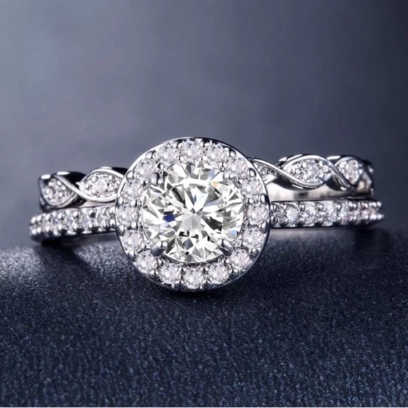 Silver Two-Piece Halo Ring Set Size 6 White Sapphire - Picture 1 of 6